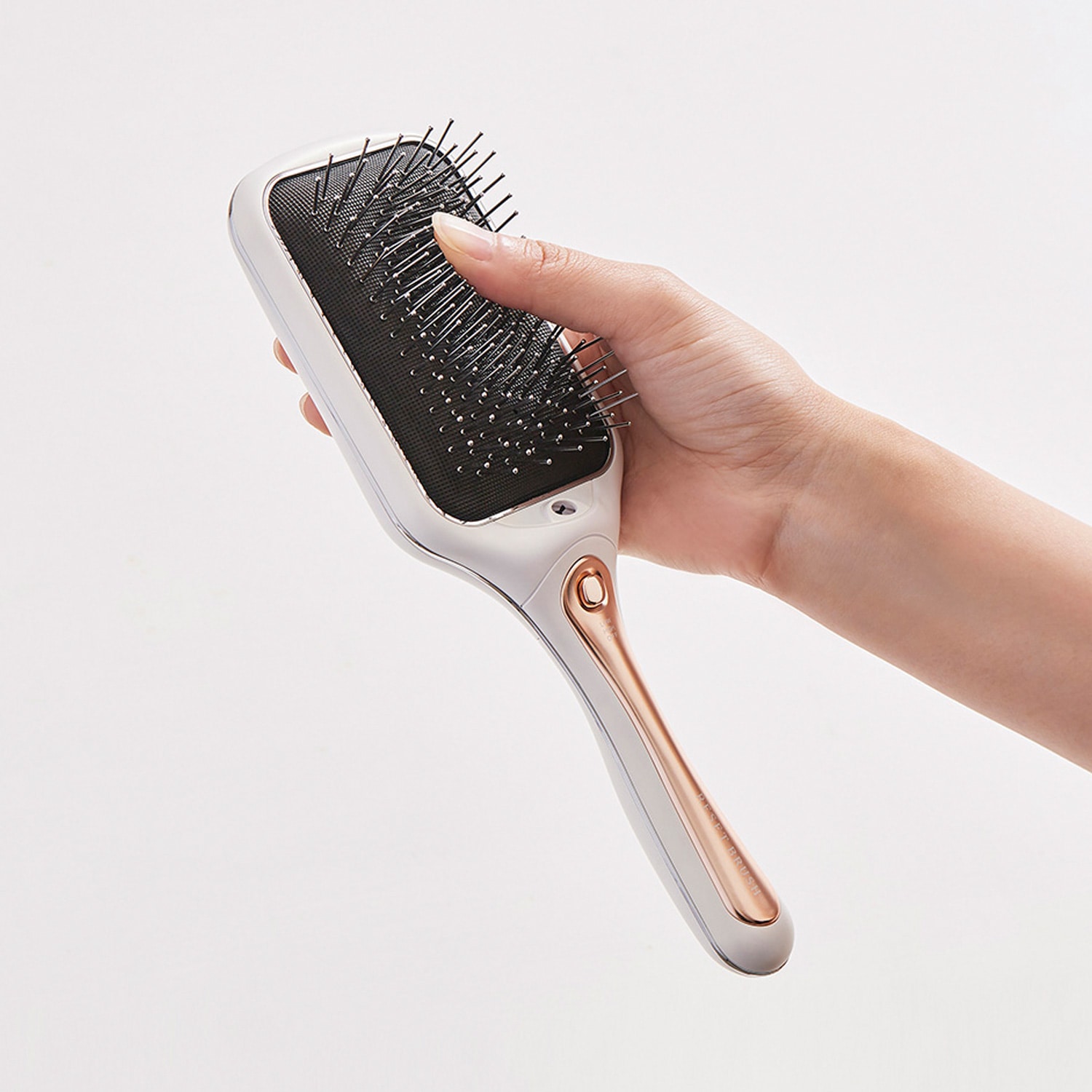 コイズミ マイナスイオンリセットブラシ ホワイト