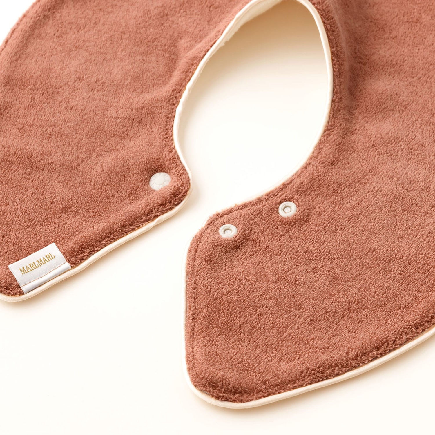 マールマール スタイ&レッグウォーマーセット 〈スタイ〉フィグ〈レッグウォーマー〉ホワイト