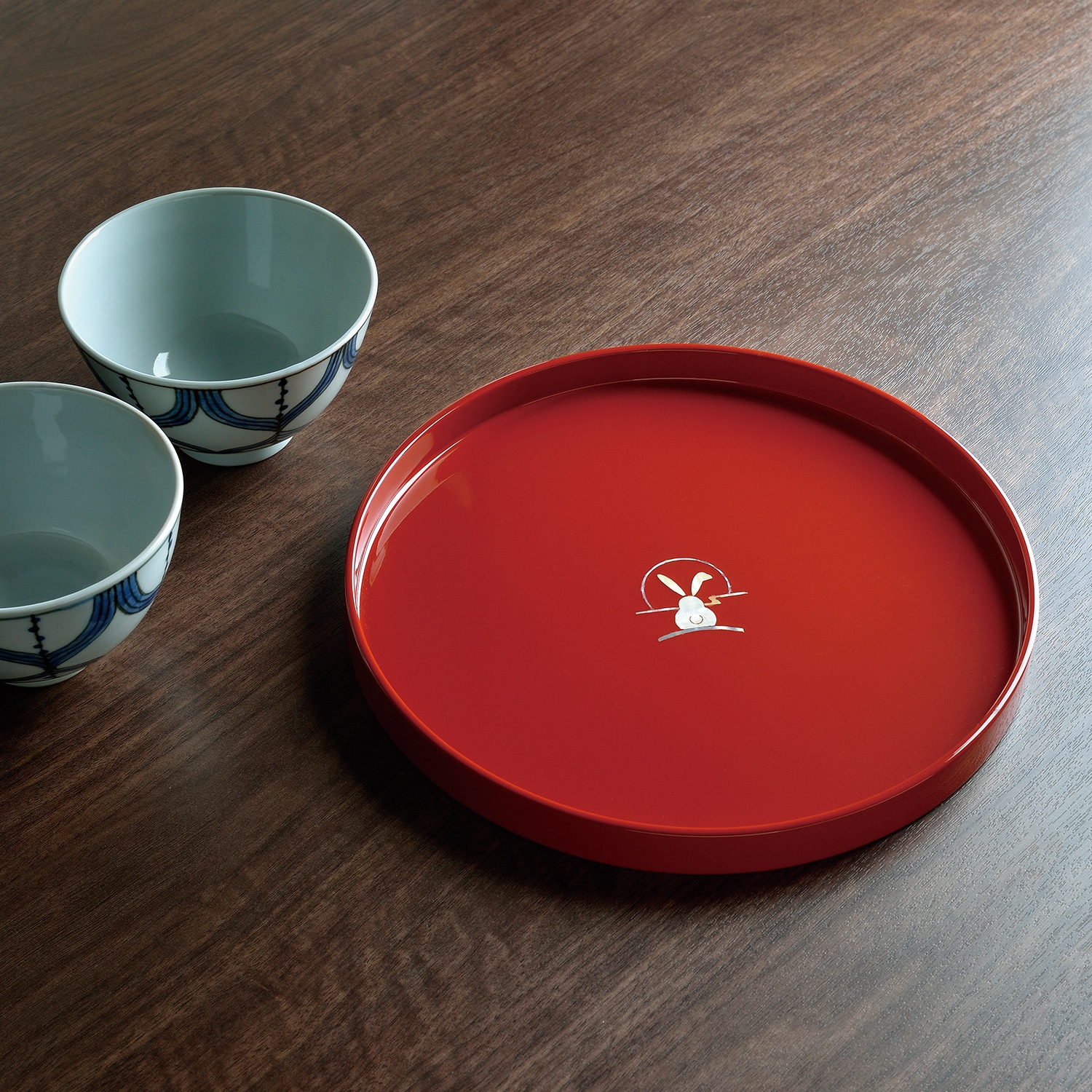 漆塗り うさぎ 盆 楽天市場】【宮内庁御用達 漆器 山田平安堂】 螺鈿細工 漆器 丸