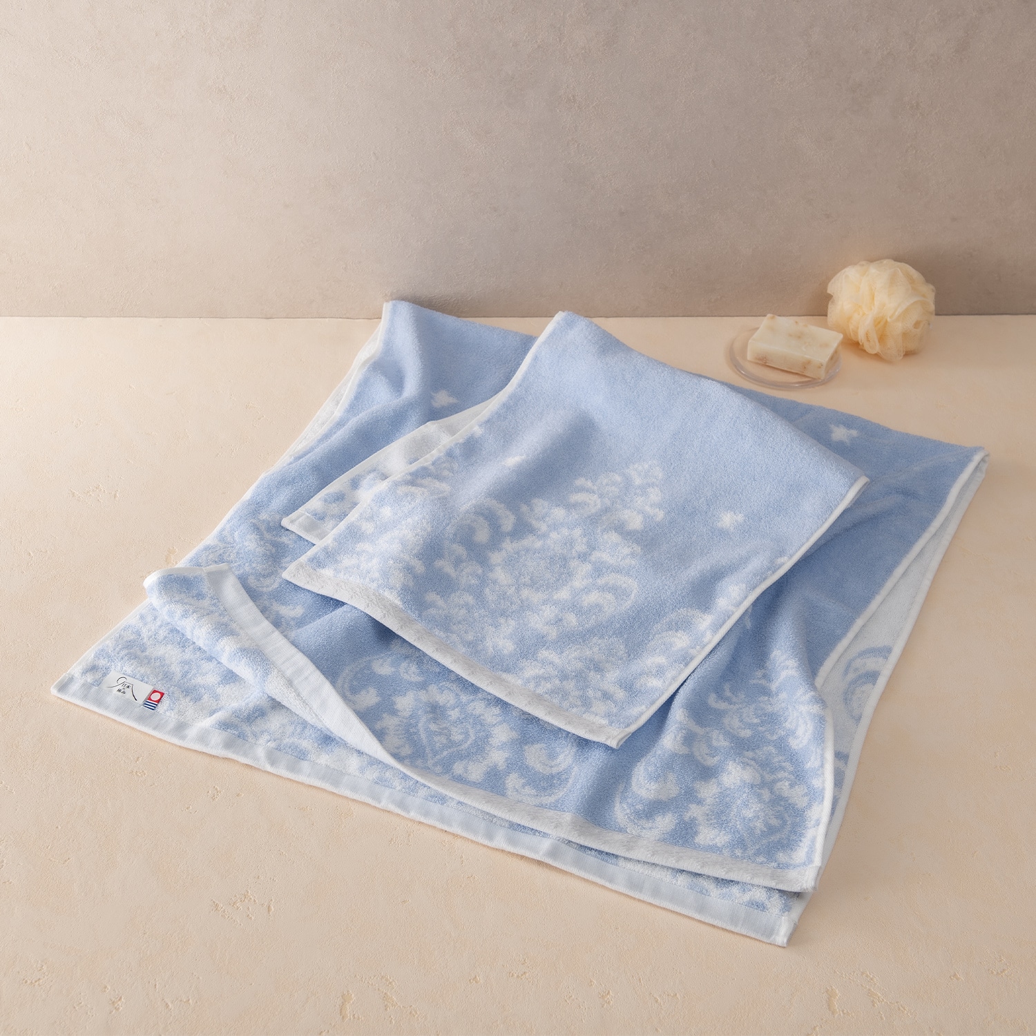 Aぇ! group ペンライト・タオルセット Amazon.co.jp: Aぇ! group【 オリジナル ペンライト 】 Aぇ! group