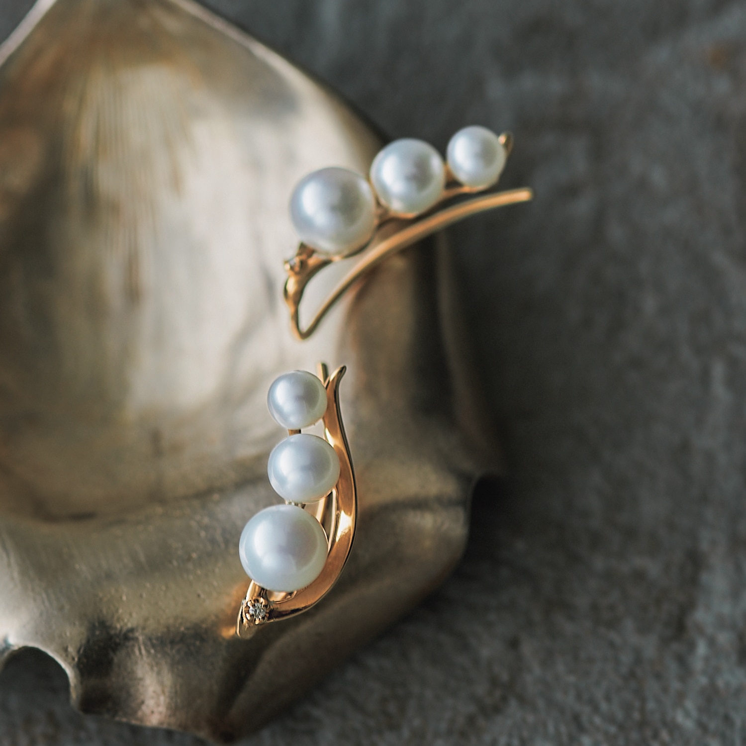 ジュエリーティント すずらんイヤーピン ゴールド